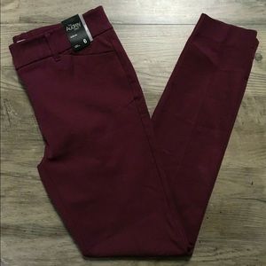 BRAND NEW - The Audrey Slim Leg